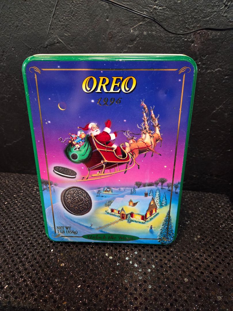 Oreo Tin 1995 Christmas