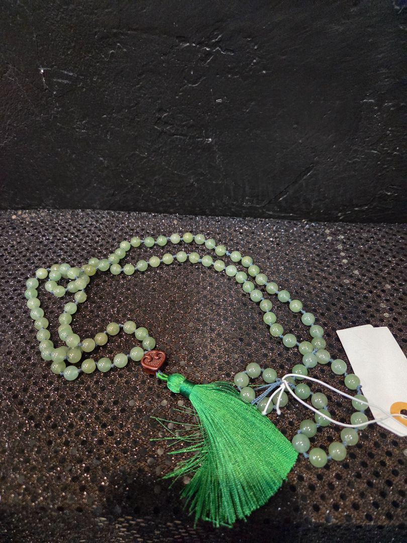 Green Adventurine Mala Hand Knotted