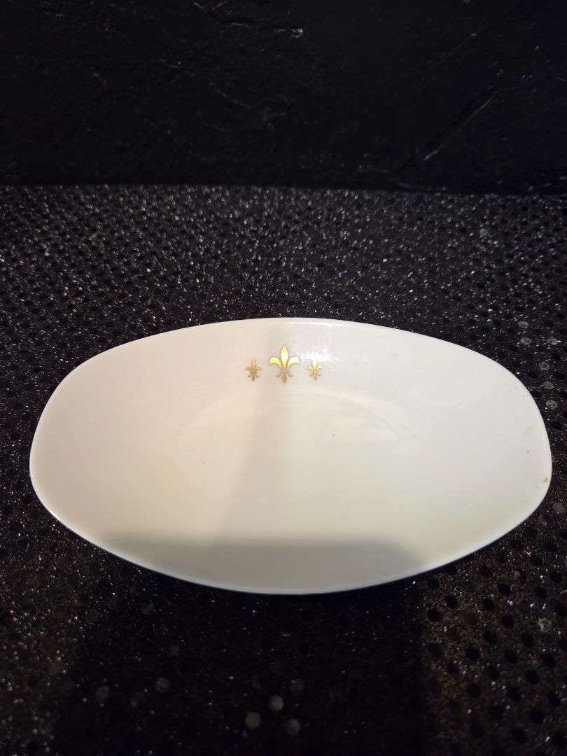 Mikasa Dish
