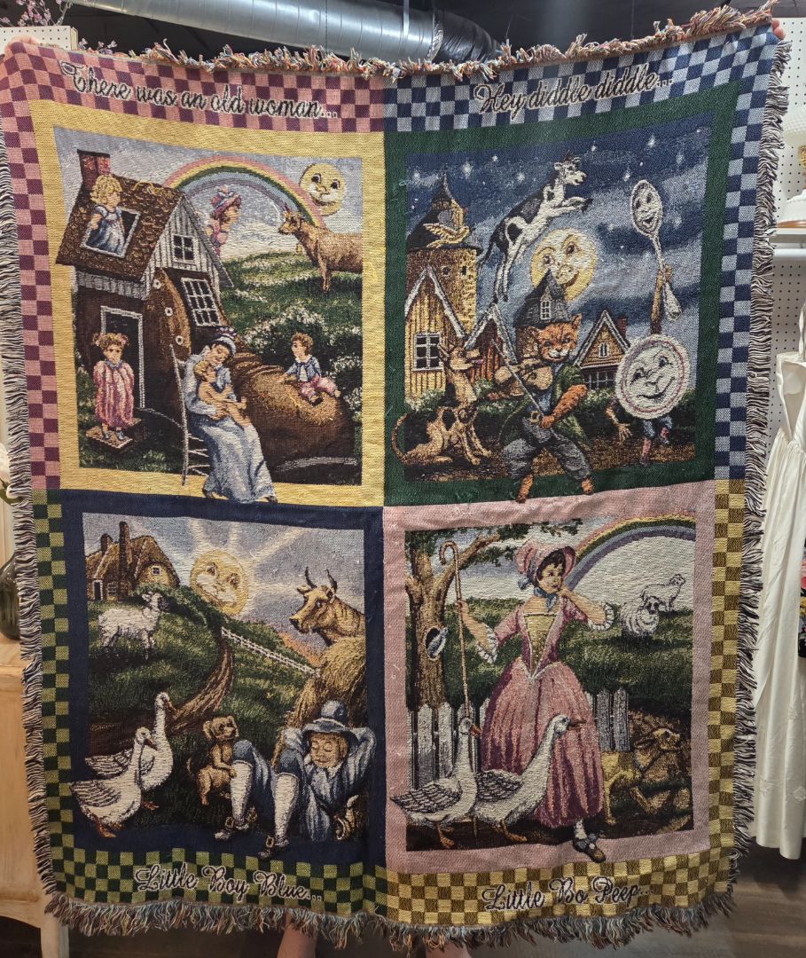 Vintage Pure Country Weavers Nursery Rhymes Throw Blanket
