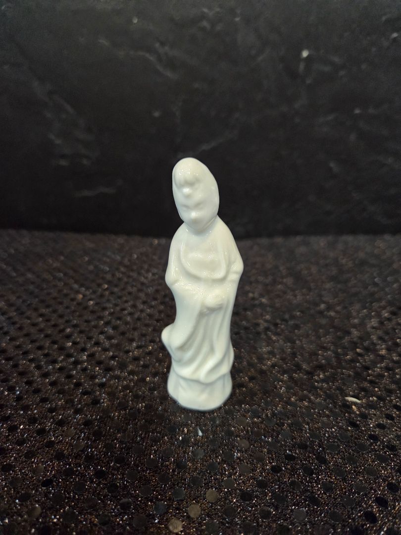 Mini Guanyin Figurine