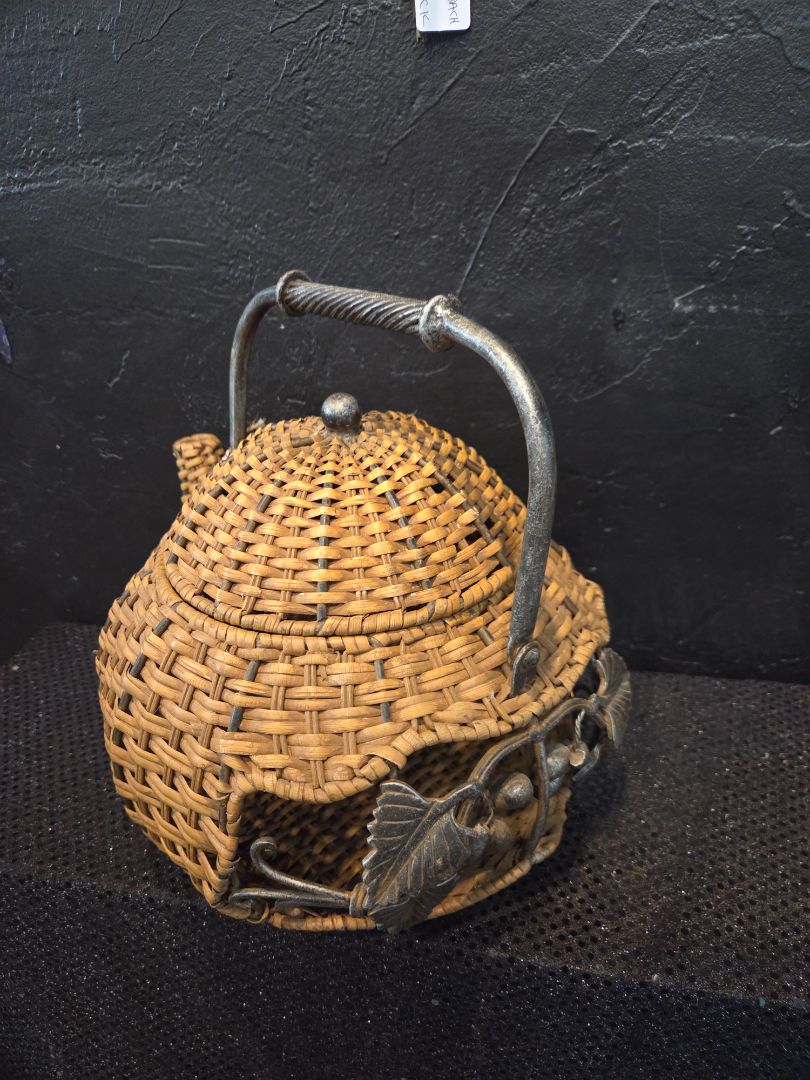 Vintage Rustic Woven Wicker Teapot Basket with Metal Leaf Vine Details