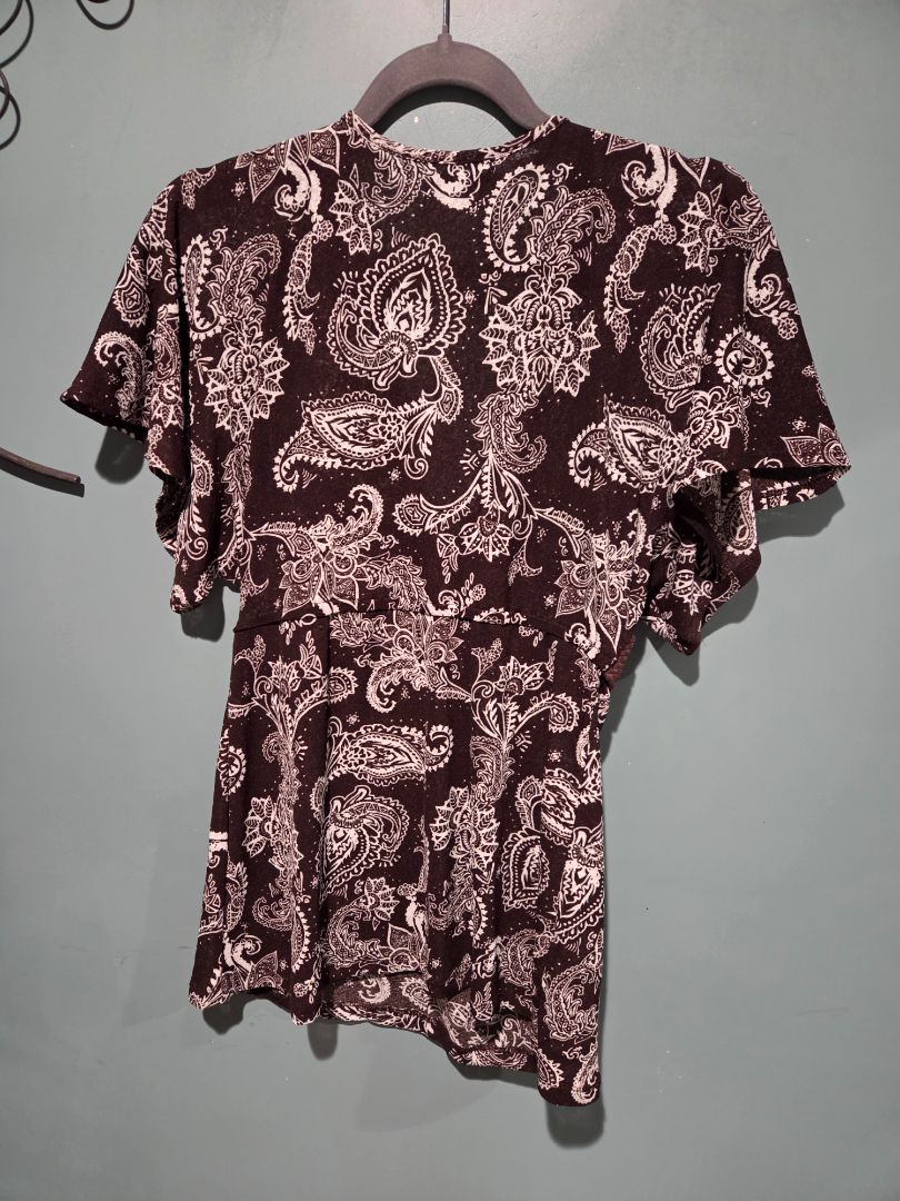 Maurices Brown/White Paisley top Medium