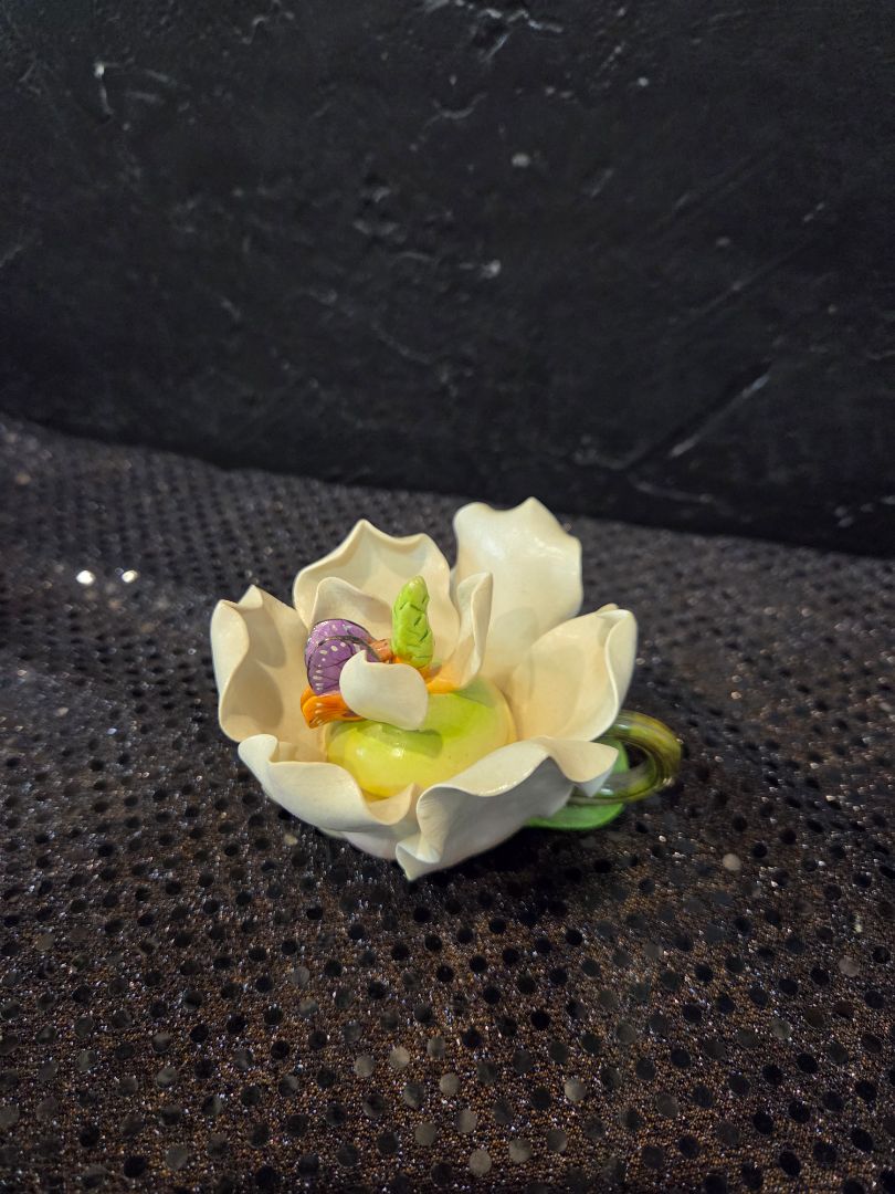 Vintage Cosmos Porcelain Flower Tealight Candle holder