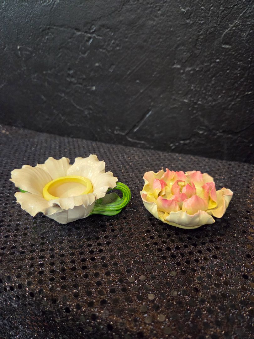 Vintage Cosmos Porcelain Tea Pot Pink/Yellow Rose Tea light