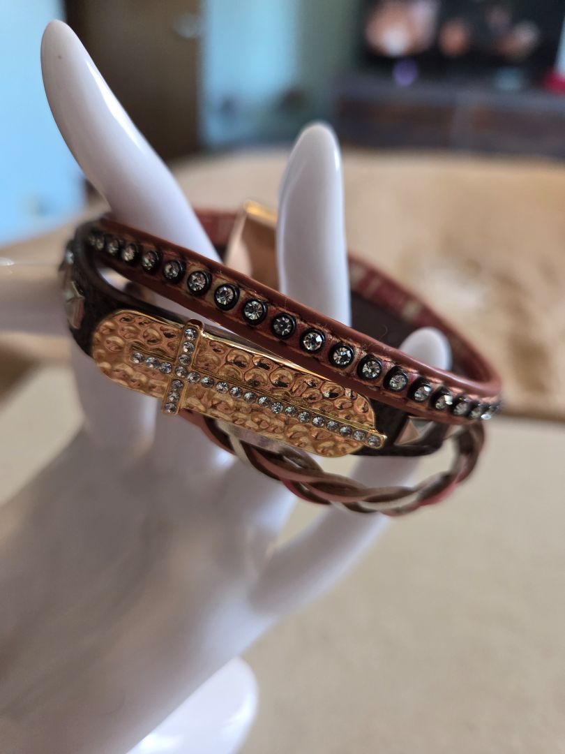 JewelryFaux Leather Rhinestone Cross Magnetic Bracelet