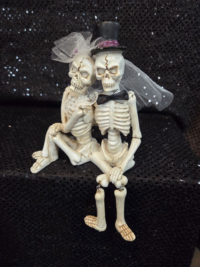 Day of the Dead Skeleton Shelf Sitter