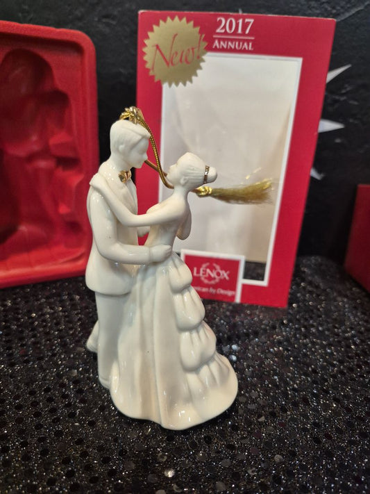 White Lenox 2017 Bride and Groom Ornament