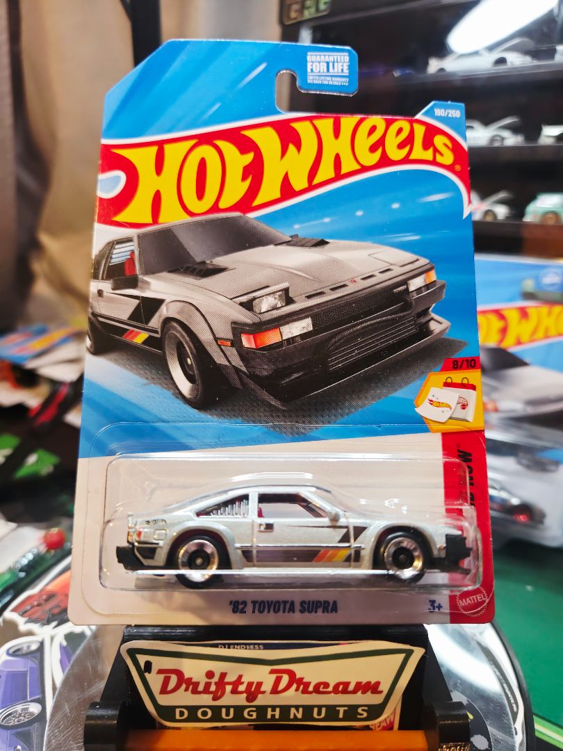 Hot Wheels 82 Toyota Supra