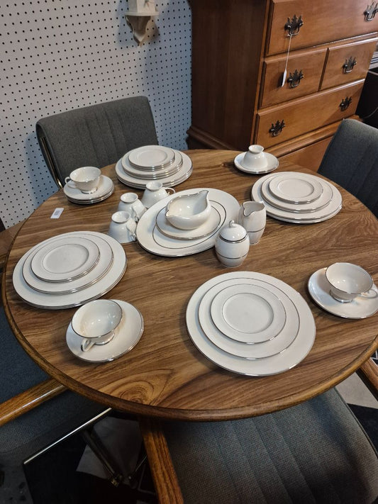 DSC Fine China Set, 8 Place Settings, +Sugar Bowl w/Lid, Creamer, Gravy Boat, and Serving Tray, 44 pieces