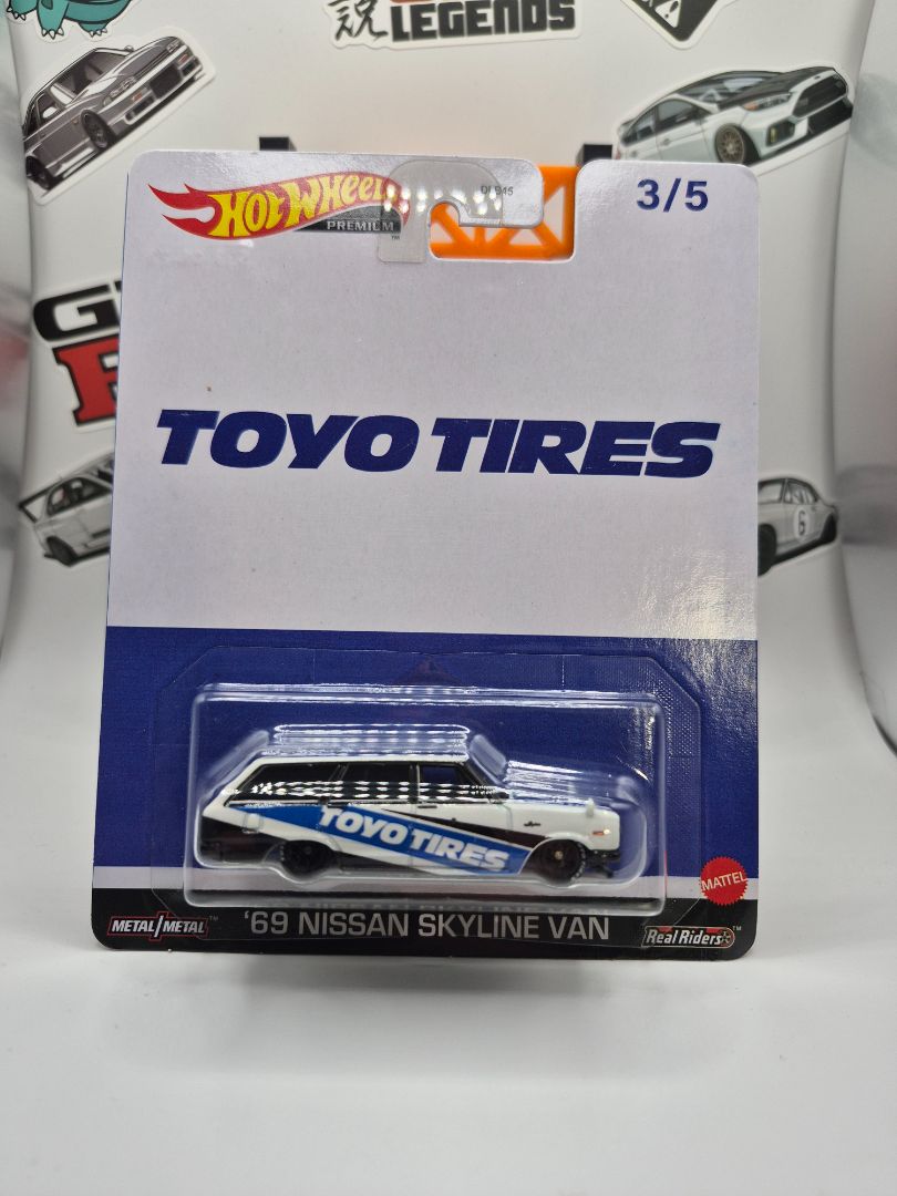 Hot Wheels Toyo Tire 69 Nissan Skyline Van