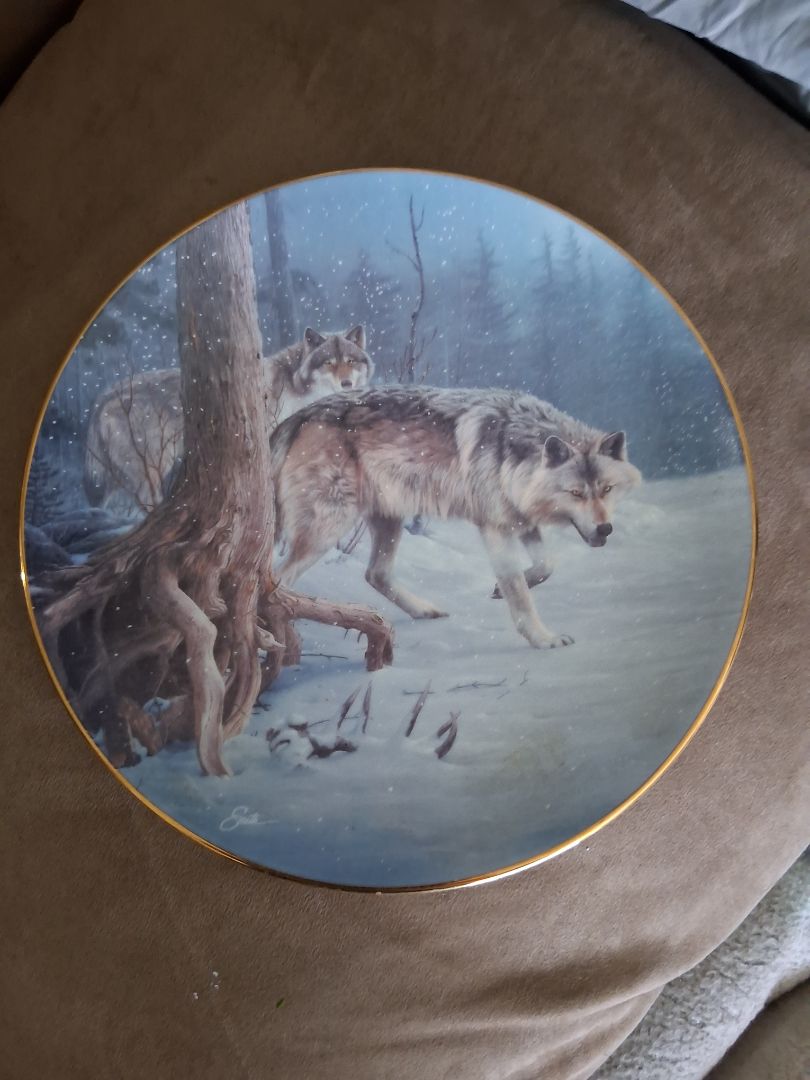 Wolf plate
