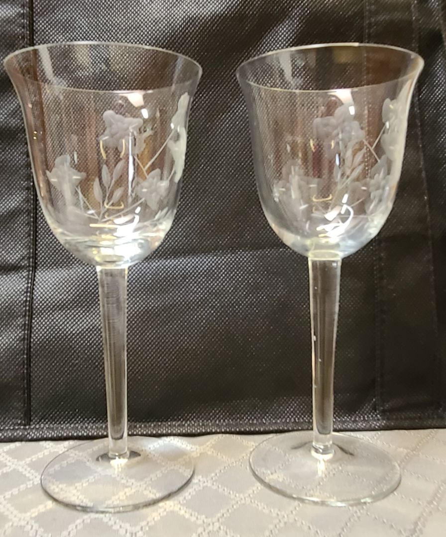Clear Unk Vintage Etched Glass Decanter Set