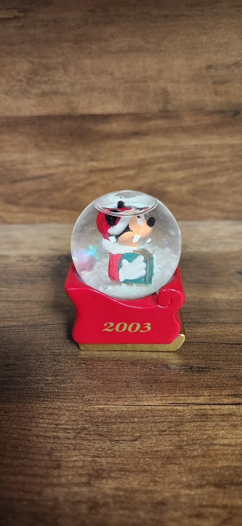 Disney Disney waterglobes