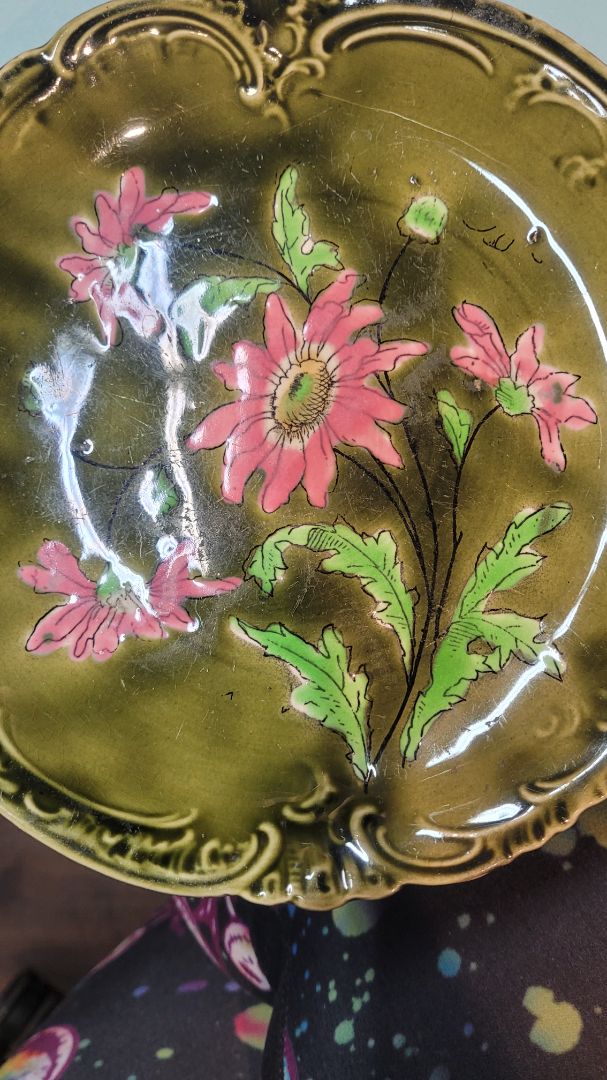 Majclica Plate Astra pattern