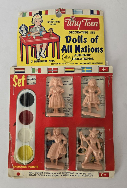 Tiny Teen Decorating Set-Dolls of All Nations