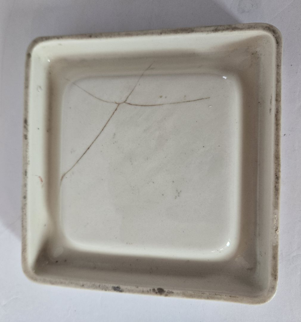 Vintage Ashtray The Red Dog Chester, W. VA