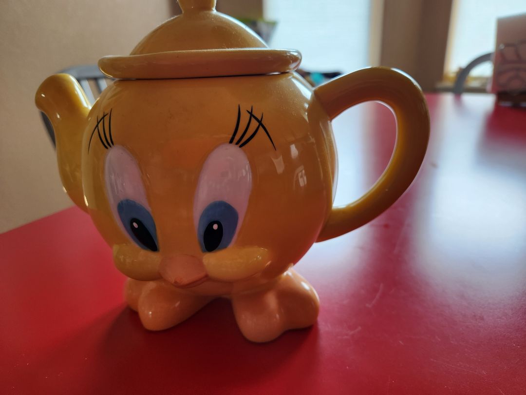 MISC- Tweedy Bird TeaPot