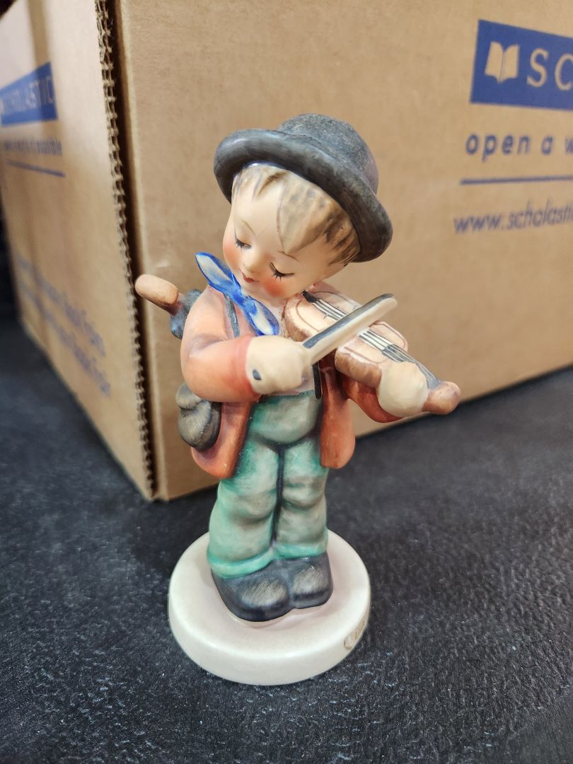 Hummel "Little Fiddler" 1935 Germany