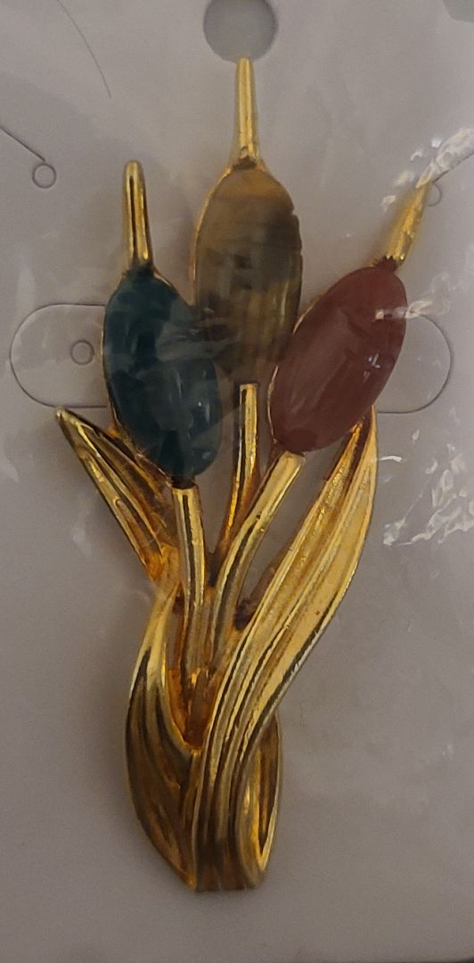 f Brooch - Misc