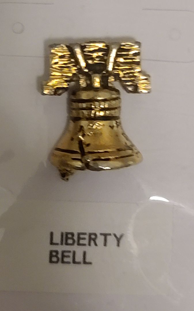 Souvenir Pin
