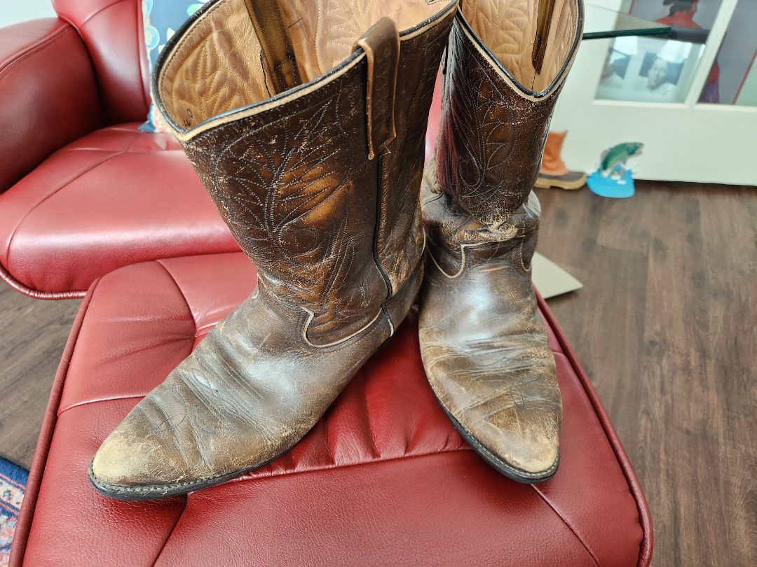 Red Wing Cowboy boot, 14 W