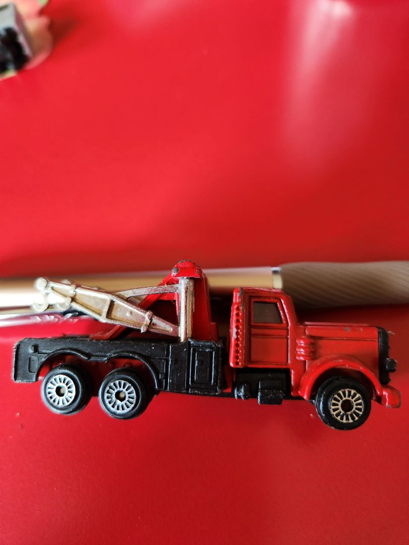 81 ZEE TOYS AMERICAN TRUCK MINI MACK