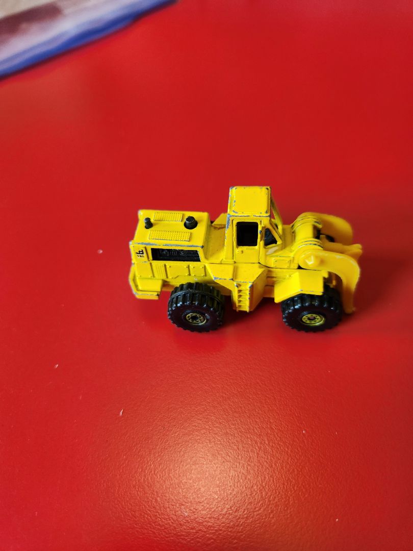 Hot wheels caterpillar #988