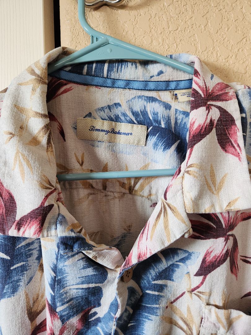 T.B. Shirt XL