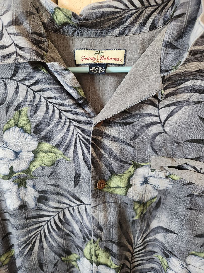 Tommy Bahama Hawaiian Shirt, L