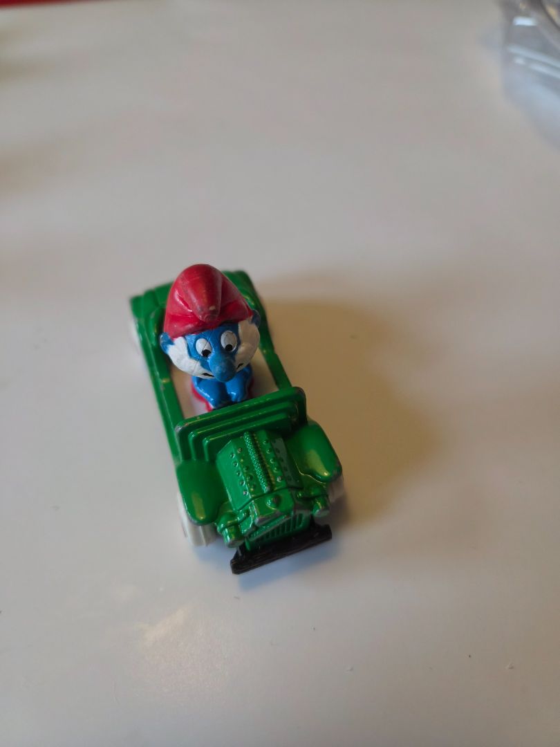 GREEN SMURF CONVERTIBLE- PAPA SMURF