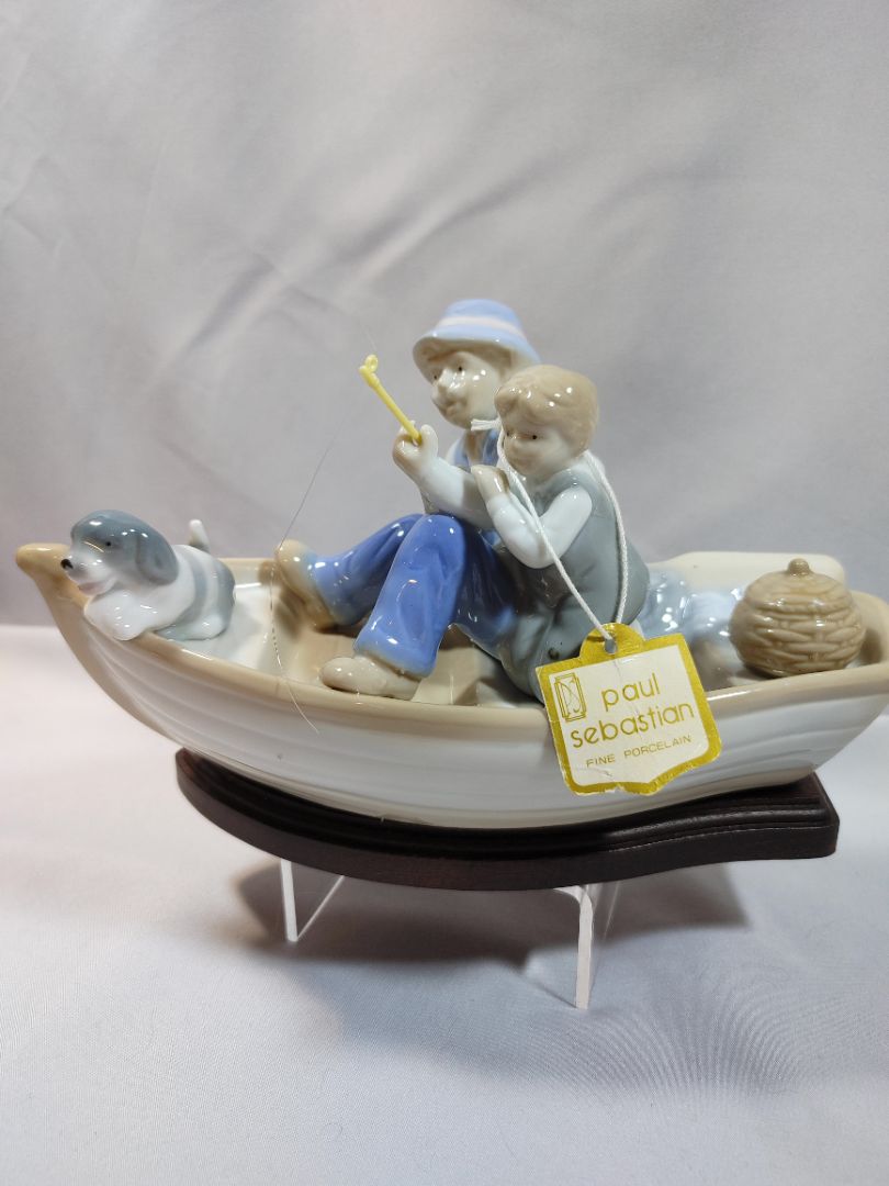 Pastels Paul Sabastian-Mieco Father/Grandfather, child & dog fishing boat figurine, 5"