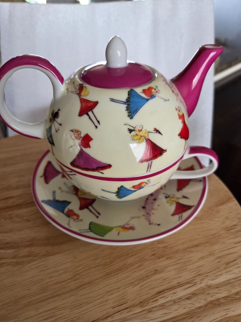 Yedi Houseware Dancing Fairies Tea set- for one