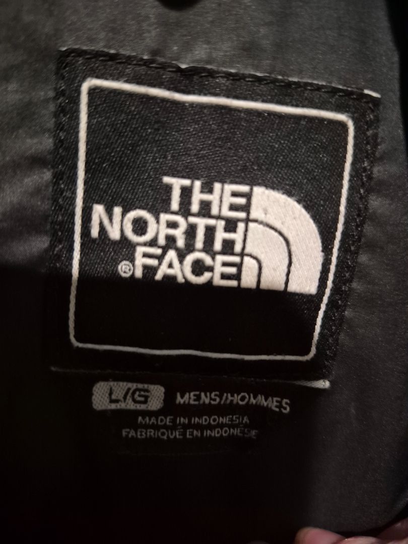 Black North Face Puffer Jacket, LG