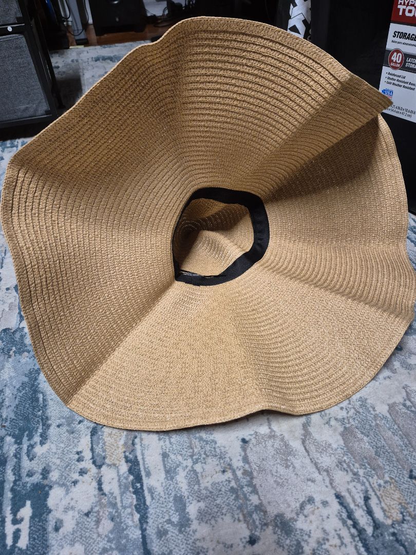 Beige Wide Brim Woven Straw Sun Hat