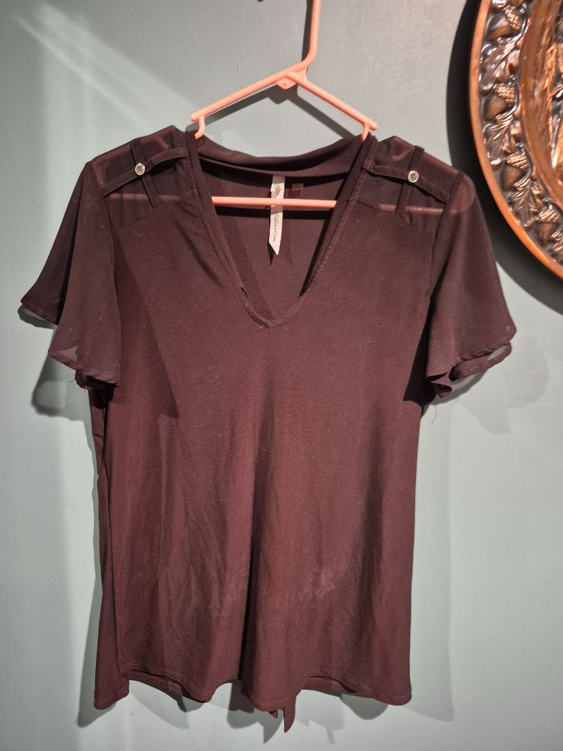 Black Short Sleeve Shirt, L