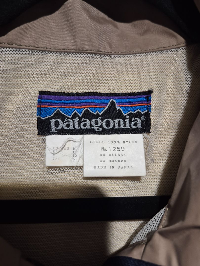 Tan Patagonia jacket, M
