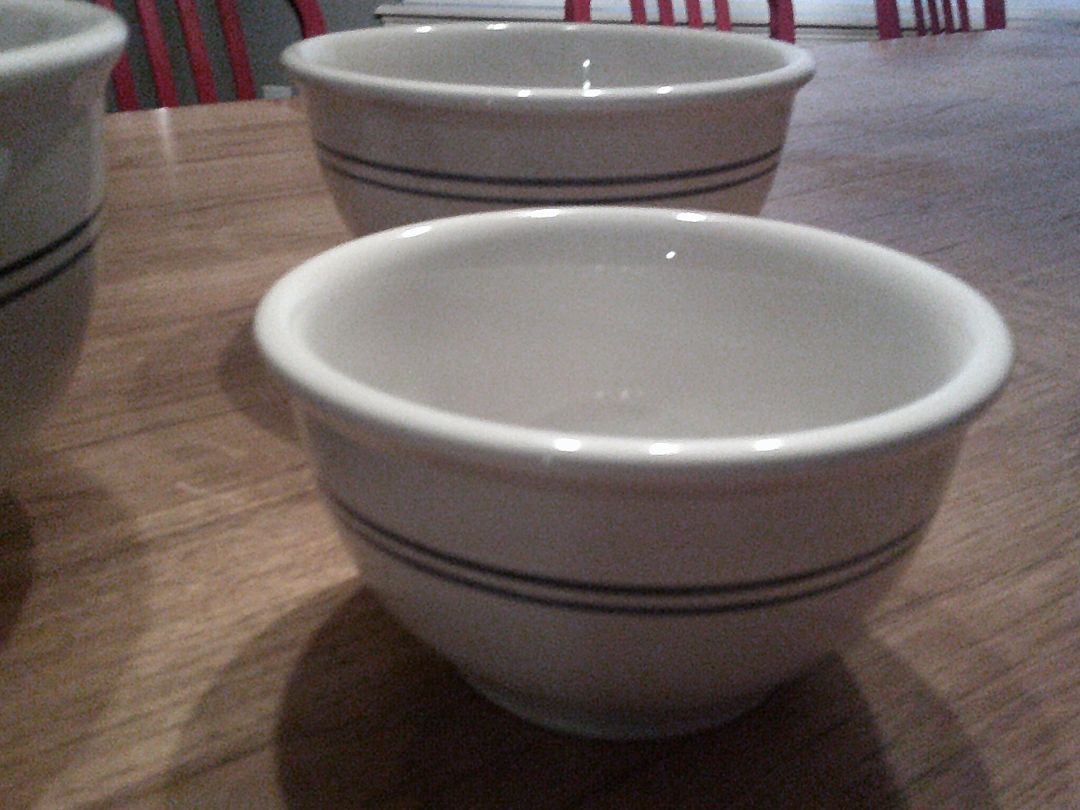 Gibson China Medium Bowl