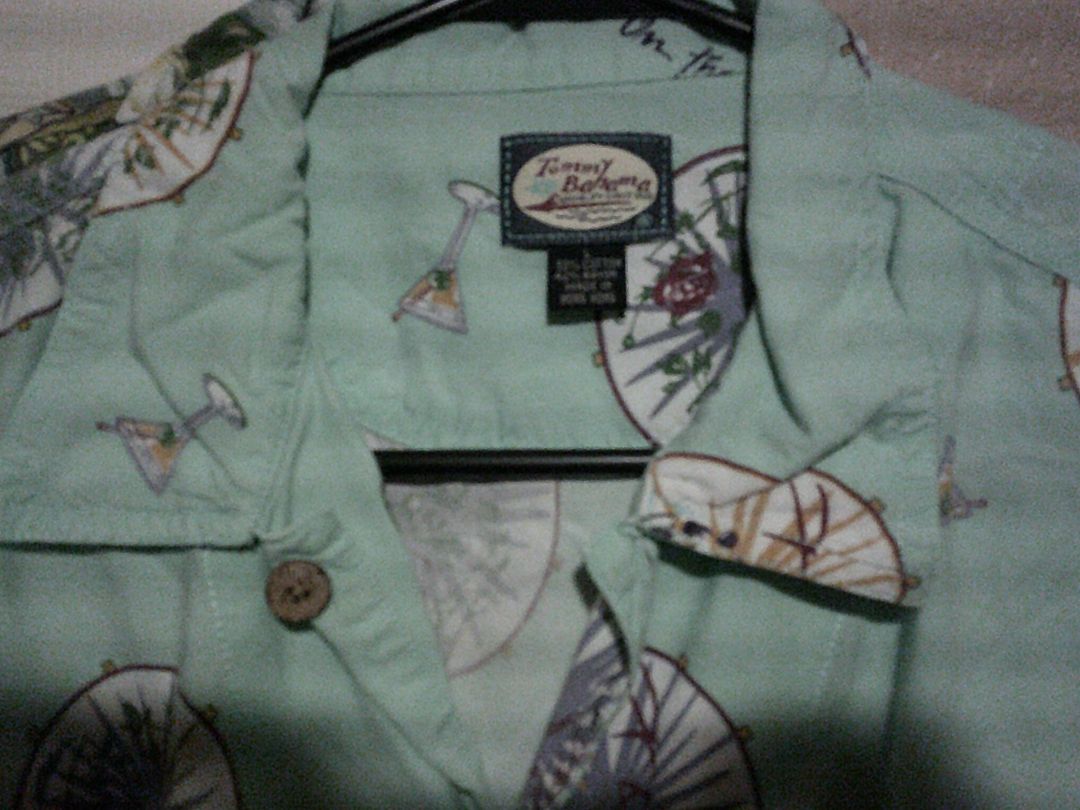 Tommy Bahama Hawaiian Shirt large