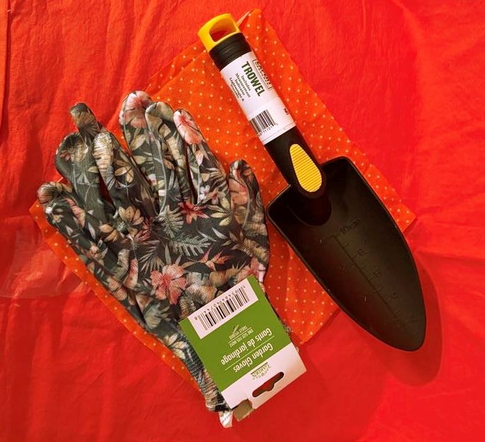 Ostara Organics Ltd LLC Gardener Gift Set