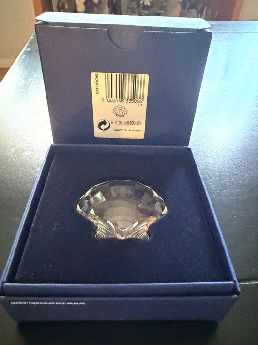 Swarovski crystal scallop shell