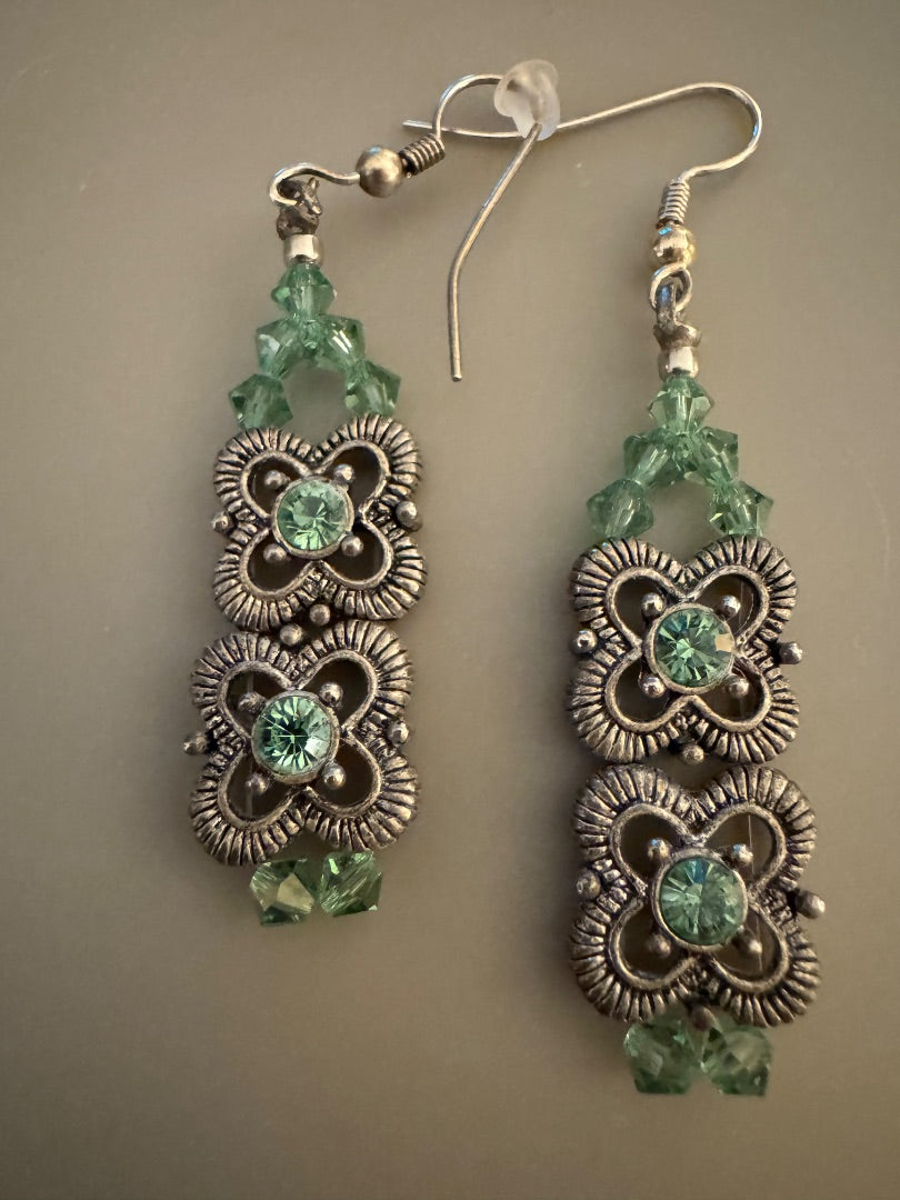Greenbead silvertone design dangle earrings