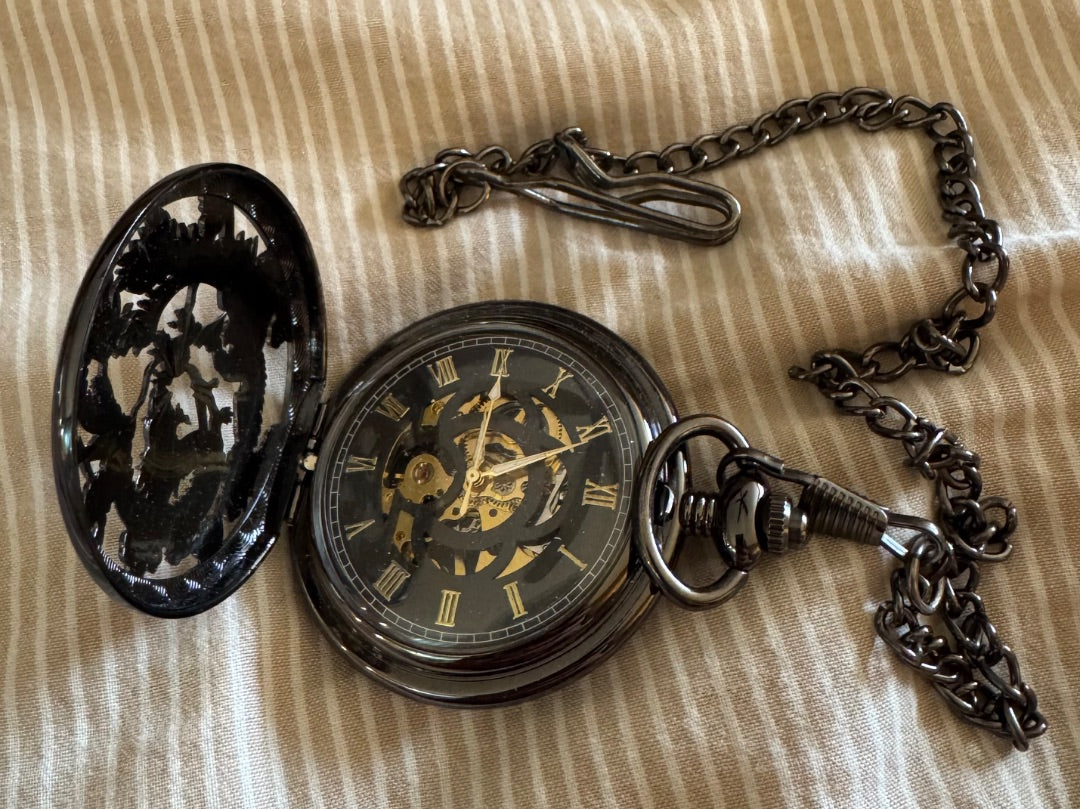 Carved Dragon pocket watch untested