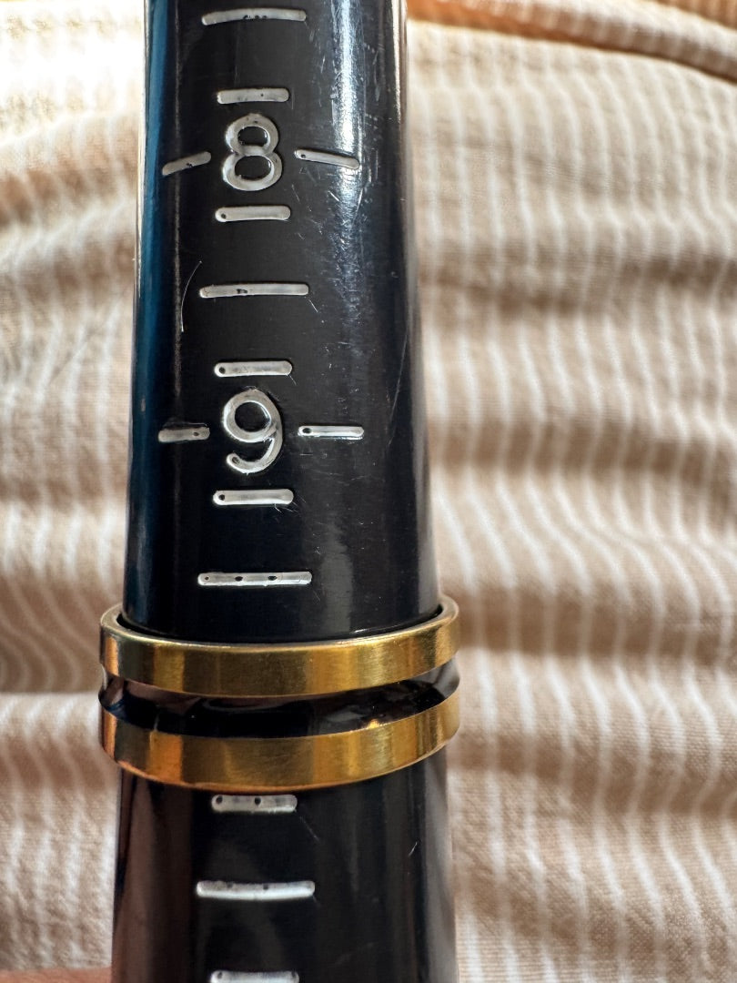 GT w/black band 9 1/2