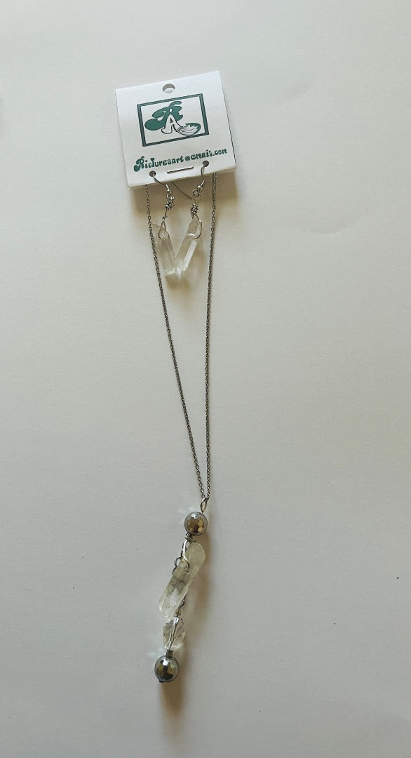 14" Chain, 2 Glass Bead & Quartz Spear. Matching quartz earring. Jewelry