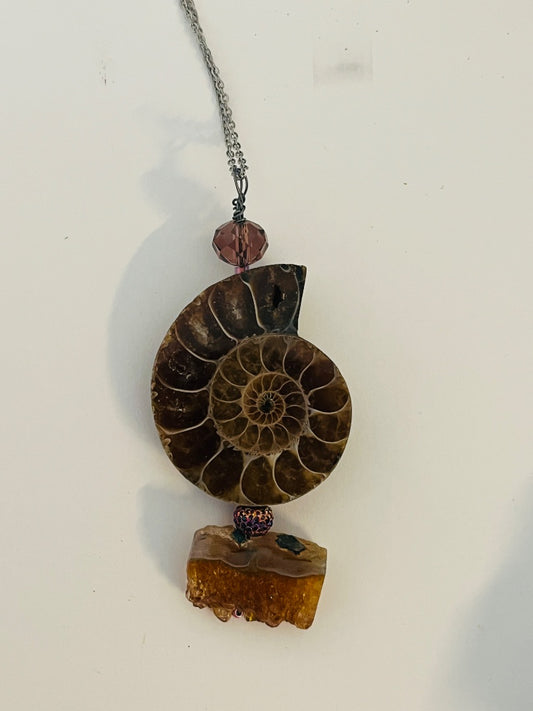 14" Chain, Ammonite with Geode Slice. Jewelry