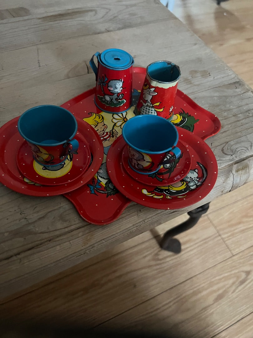 Vintage Litho tea set