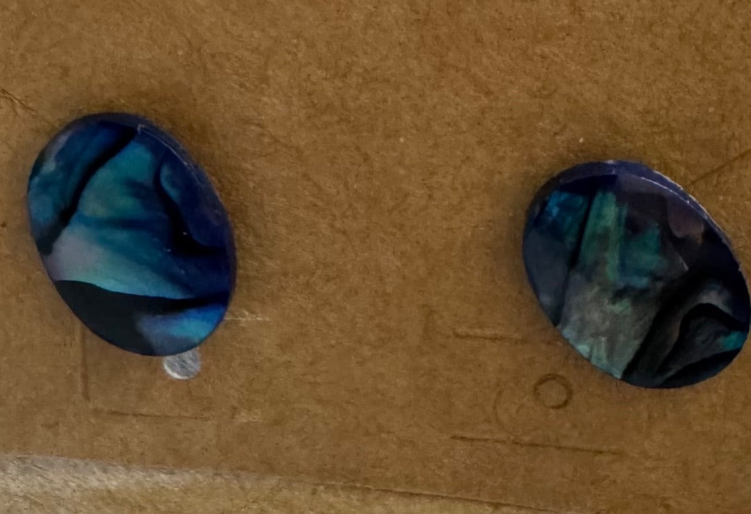Abalonefx Oval stud earrings