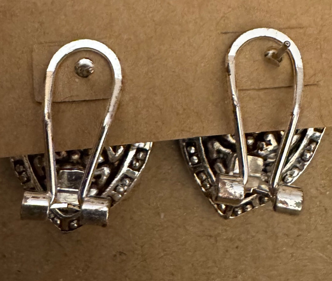 ST Floral pierce clip back earrings