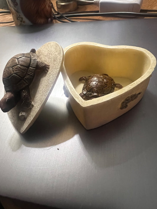 Turtle trinket box